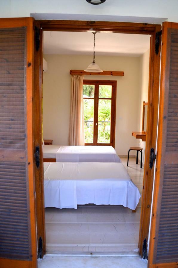 Kostas' Garden Apartment Roda  Exterior photo