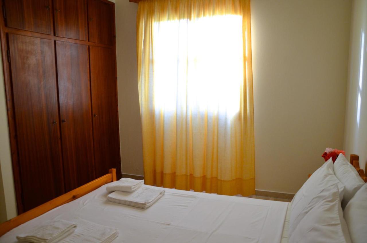 Kostas' Garden Apartment Roda  Exterior photo