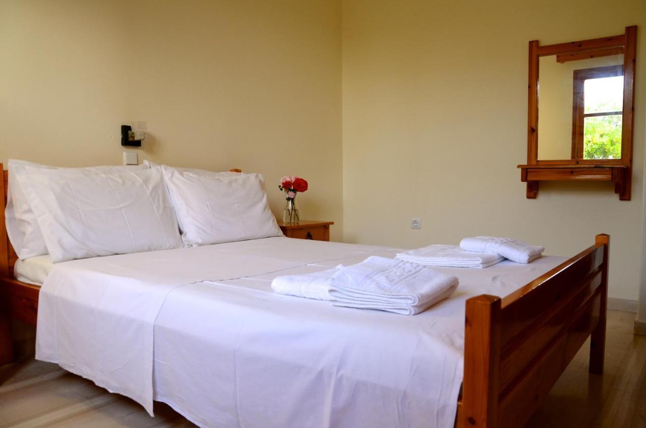 Kostas' Garden Apartment Roda  Exterior photo