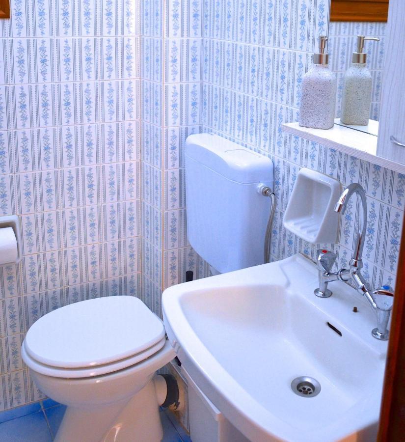 Kostas' Garden Apartment Roda  Exterior photo